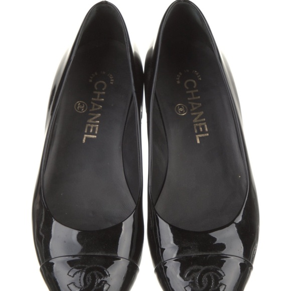 Black Authentic Chanel patent leather flats. - Picture 1 of 4